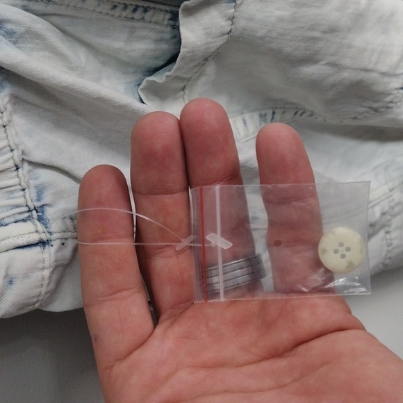 NWOT We The Free Whitewash Denim Romper Size Extra Small - Picture 11 of 17